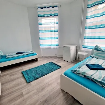 Apartamento Monteurwohnung - 4 Zimmer, 2 Baeder Bis Zu 8 Personen Niederzissen