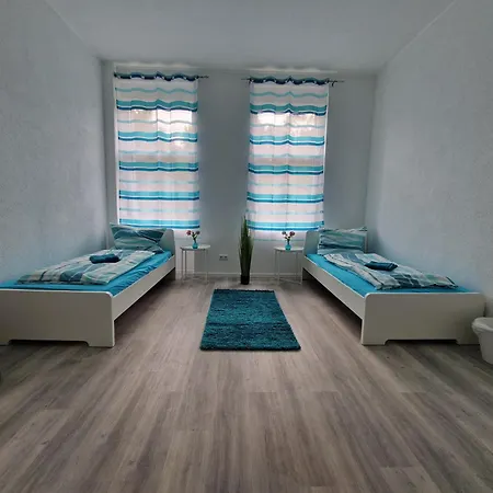 Monteurwohnung - 4 Zimmer, 2 Baeder Bis Zu 8 Personen Apartamento *
